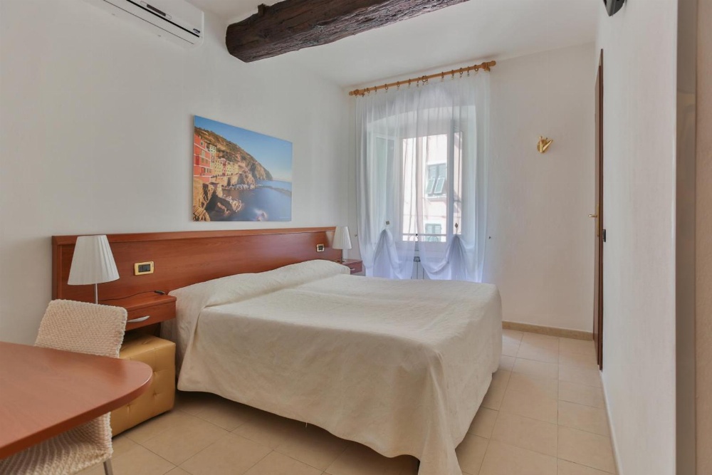 Room 1